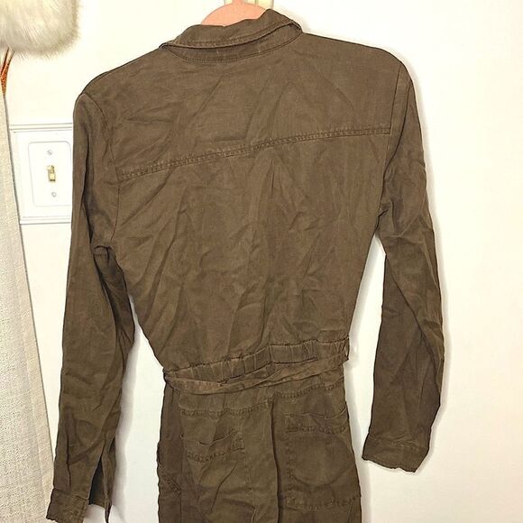 𝅺🌷 Bella Dahl🌷Soft Long Button Up Tie Waist Jumpsuit Romper Khaki Green - Picture 9 of 10